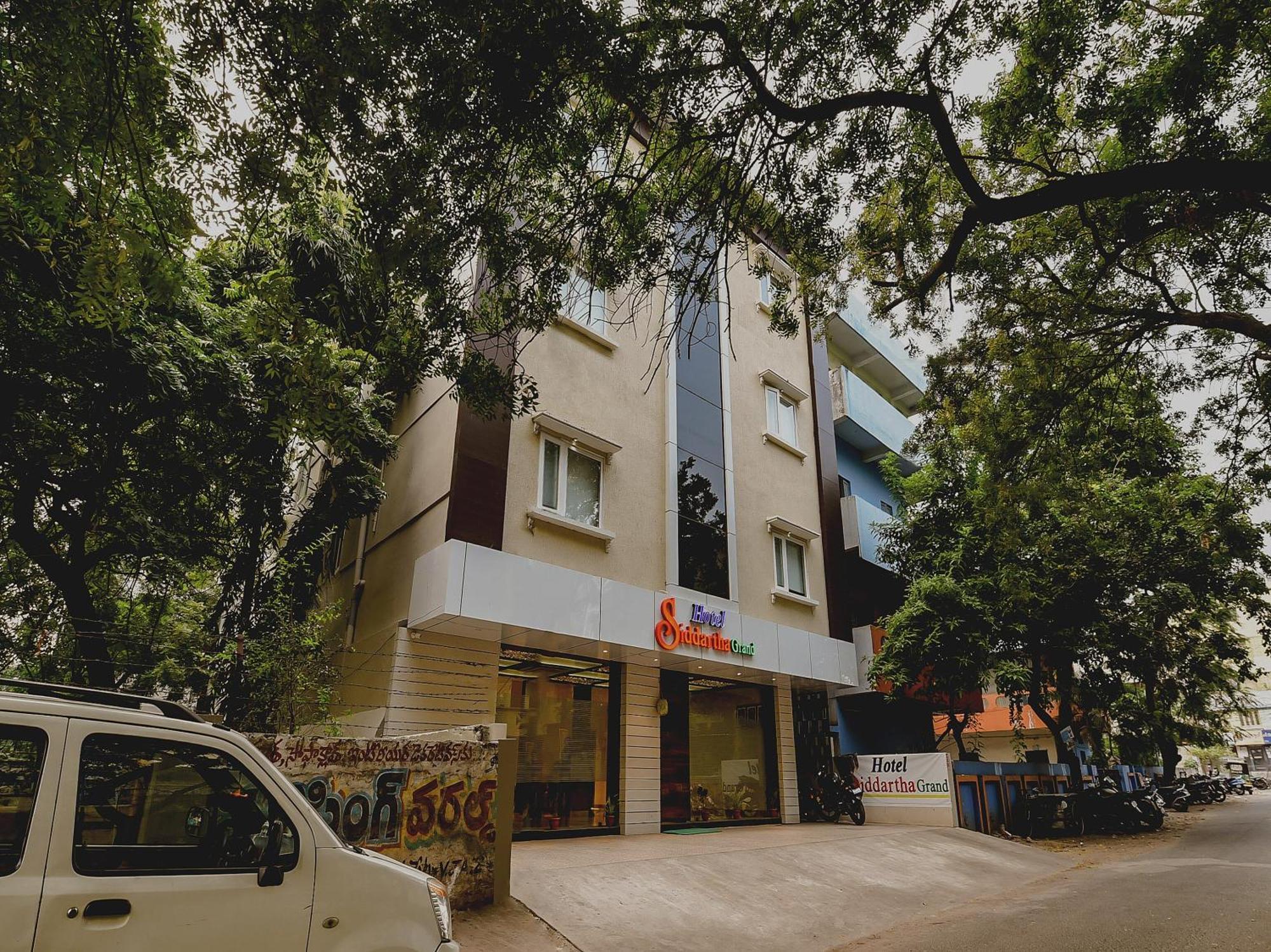 Super Capital O Siddartha Grand Hotell Vijayawāda Eksteriør bilde
